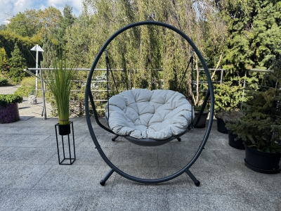 Fotel bujany huśtawka ogrodowa antracytowy z beżową poduszką Patio - obrazek 3