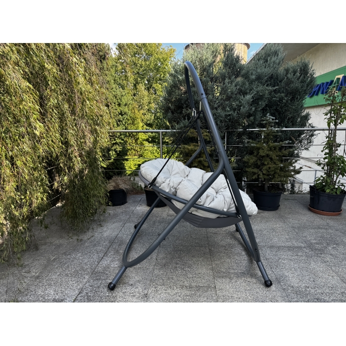Fotel bujany huśtawka ogrodowa antracytowy z beżową poduszką Patio - obrazek 6