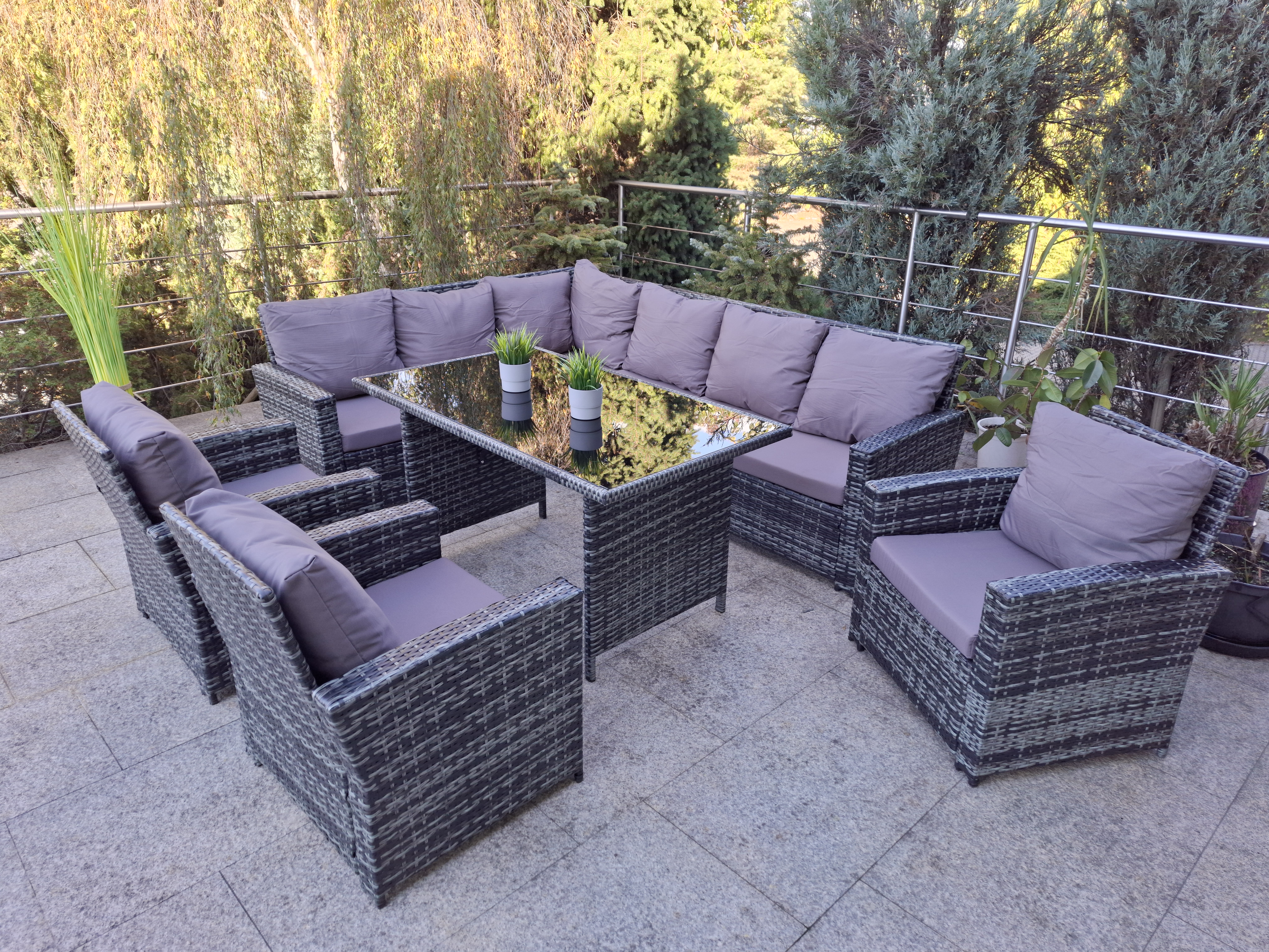 naroznik-ogrodowy-z-technorattanu-szary