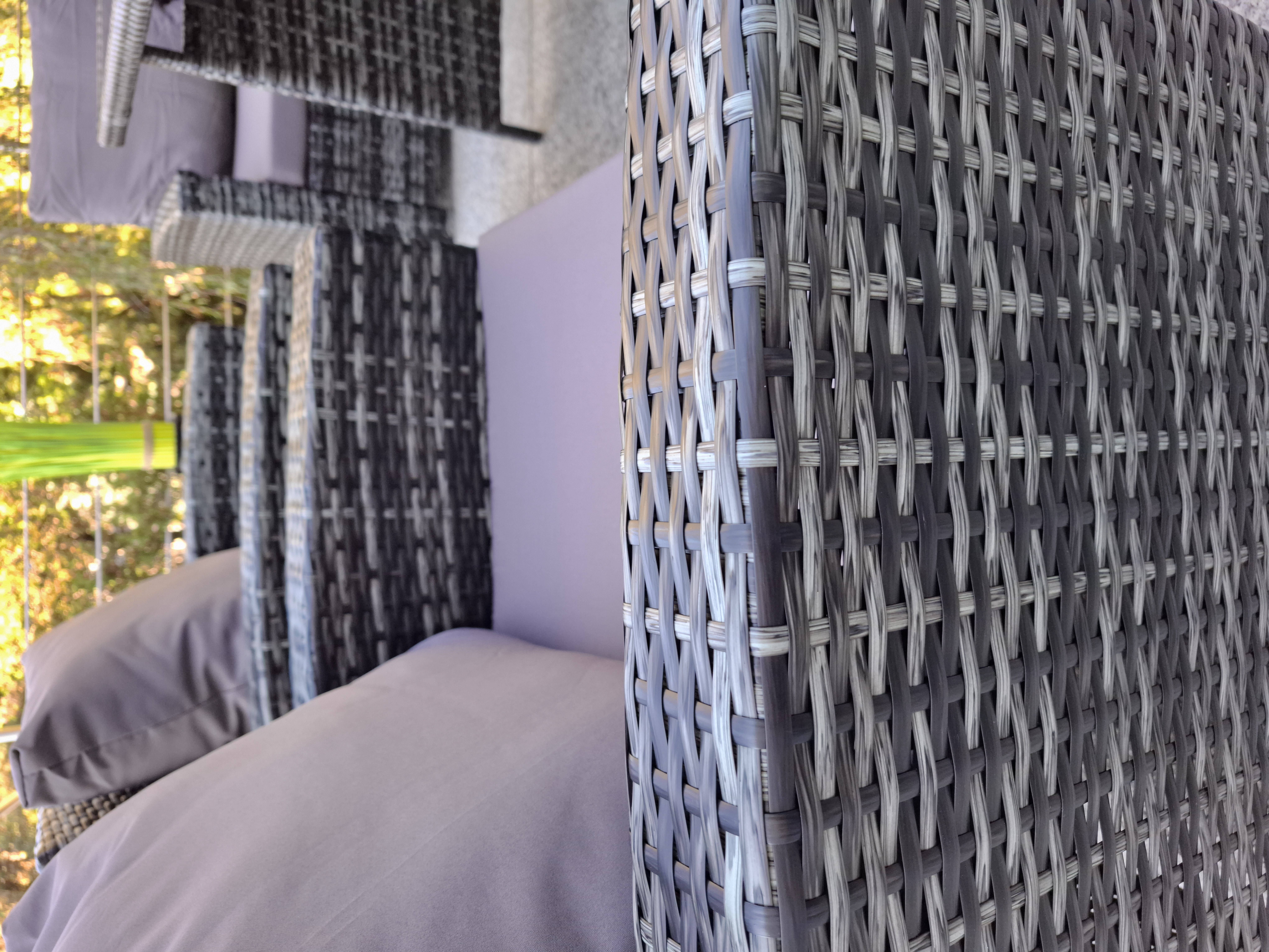 naroznik-ogrodowy-z-technorattanu-szary